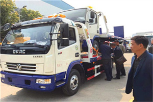 宣汉汽车道路救援拖车价格